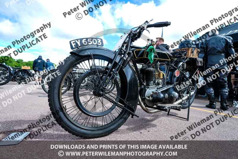 Vintage motorcycle club;eventdigitalimages;no limits trackdays;peter wileman photography;vintage motocycles;vmcc banbury run photographs